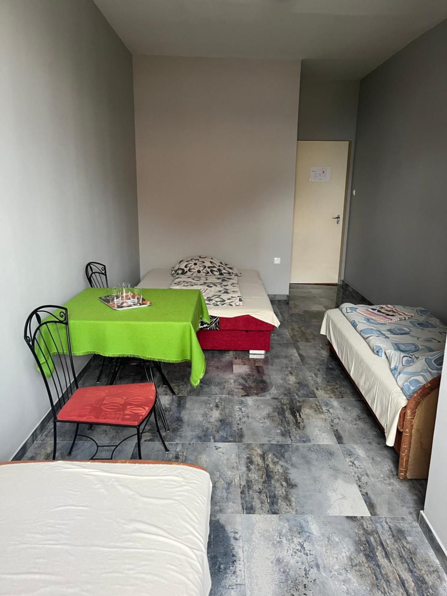 Lilla Motel Hegyeshalom Luaran gambar